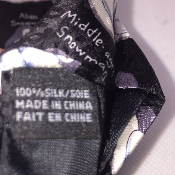 Jingle Bells Snowman Holiday Christmas Winter Themed Men's Neck Tie 100% Silk - Picture 7 of 8